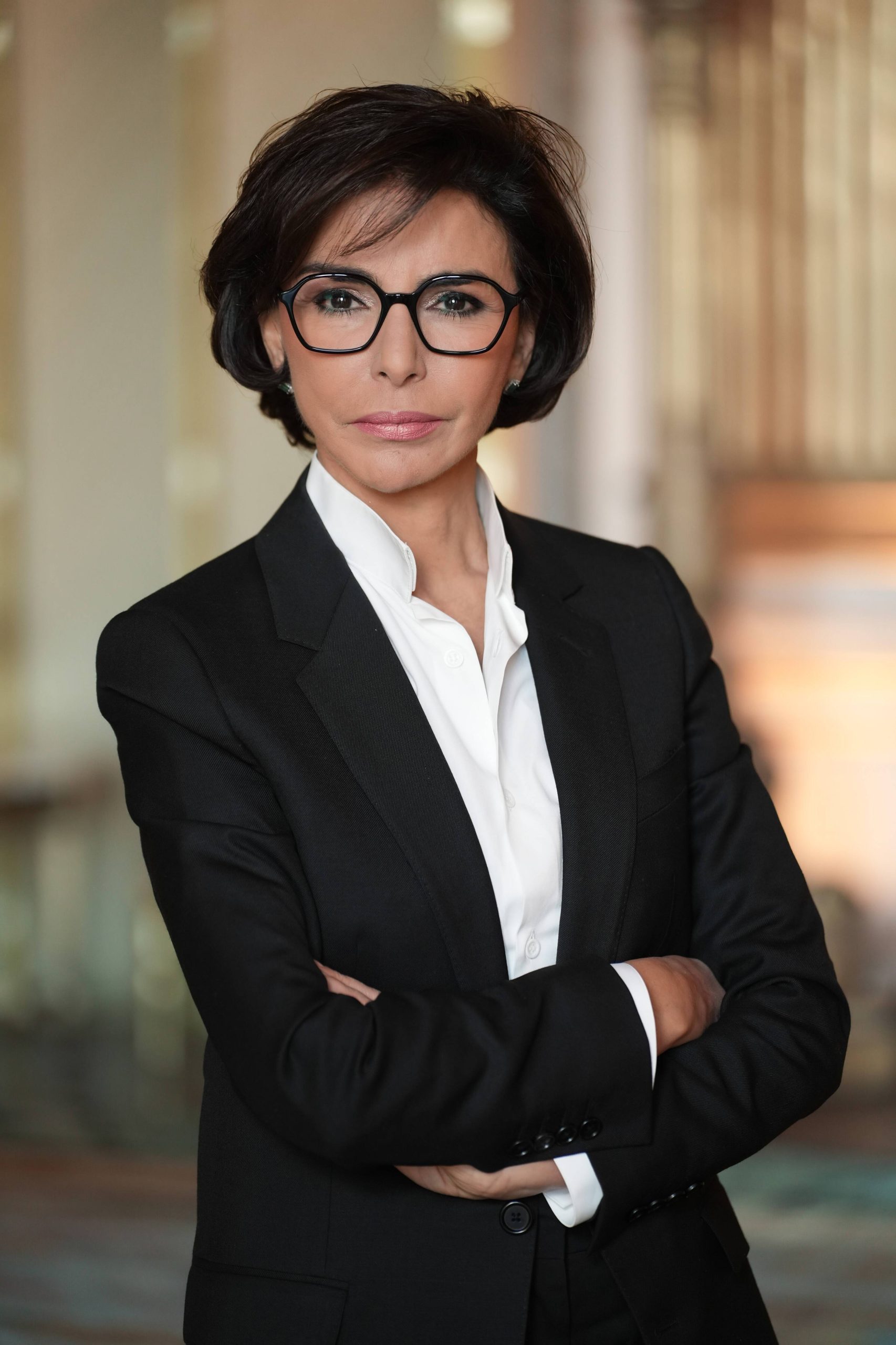Rachida Dati dénonce une conspiration homosexuelle cachée : Bournazel et Attal tentent de lui interdire l’Hôtel de Ville