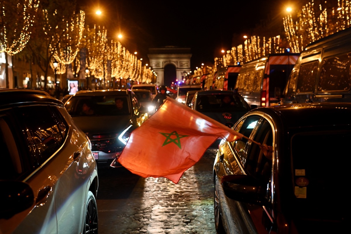 Chalon-sur-Saône : Deux conseillers LFI déclenchent un procès immédiat contre l’interdiction du voile islamique