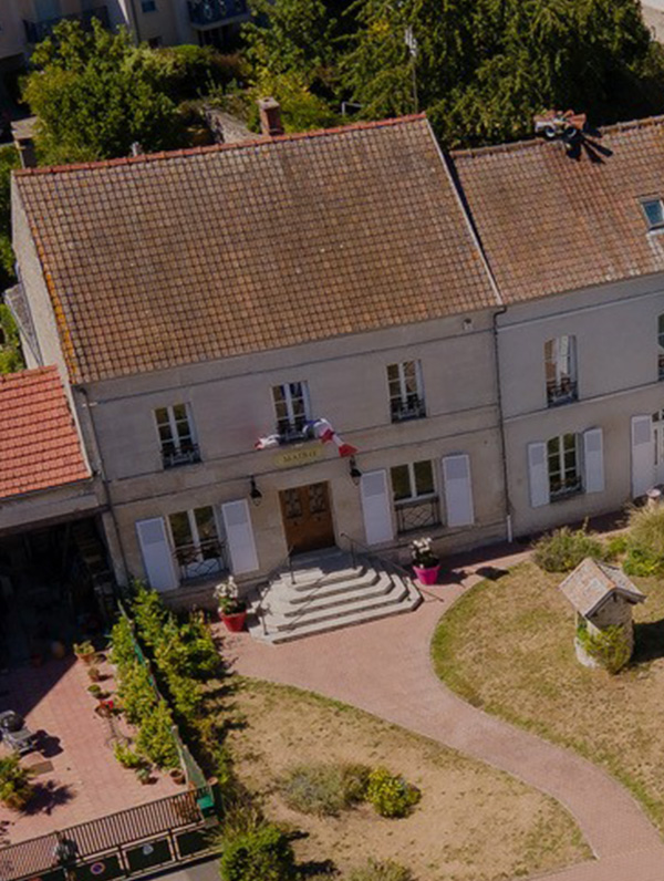 Orry-la-Ville : Deux heures de solidarité pour réparer un parc dévasté